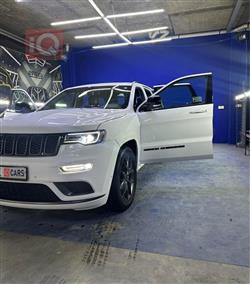 جيب جراند شيروكي